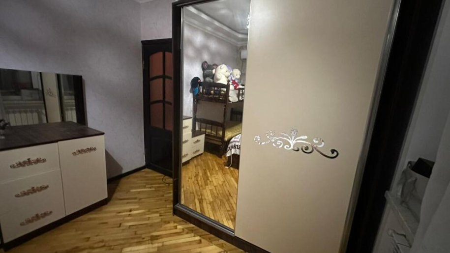 Kirayə verilir 3 otaqlı köhnə tikili, 70 m², Azadlıq Prospekti m.-11