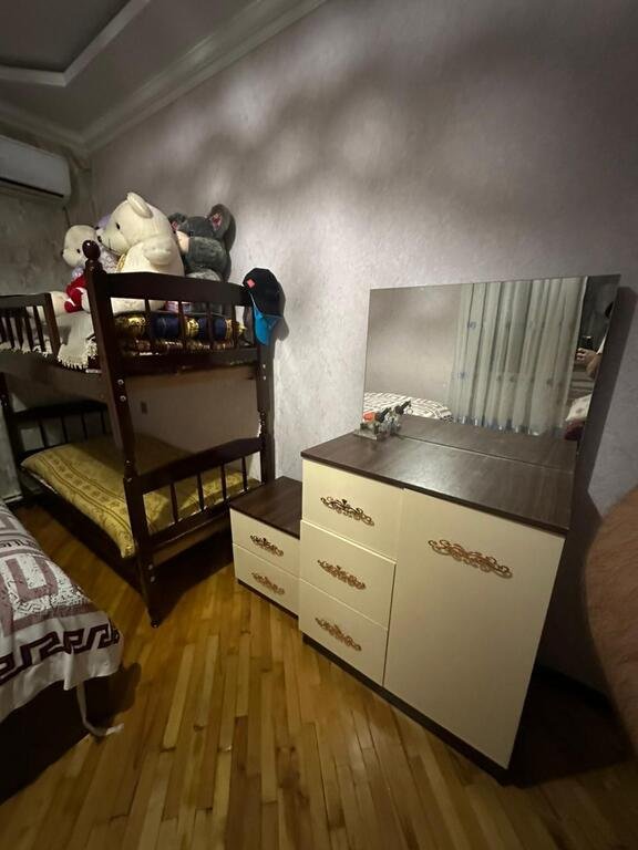 Kirayə verilir 3 otaqlı köhnə tikili, 70 m², Azadlıq Prospekti m.-12