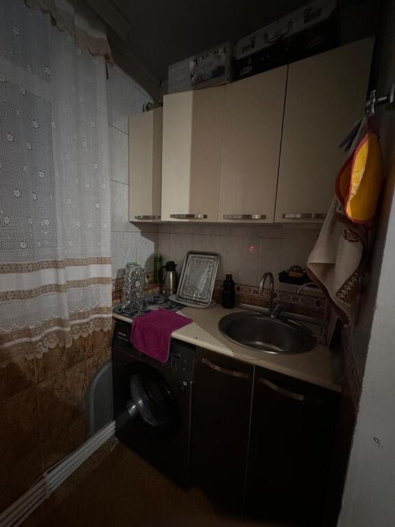 Kirayə verilir 3 otaqlı köhnə tikili, 70 m², Azadlıq Prospekti m.-16