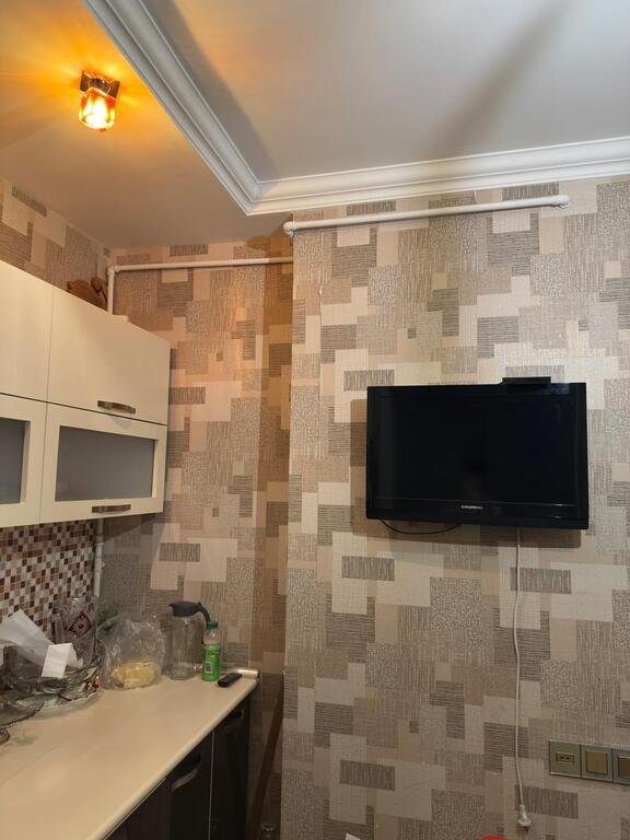 Kirayə verilir 3 otaqlı köhnə tikili, 70 m², Azadlıq Prospekti m.-18