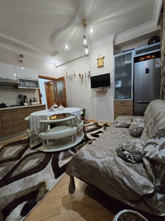 Satılır 4 otaqlı yeni tikili, 160 m², 8 noyabr-10