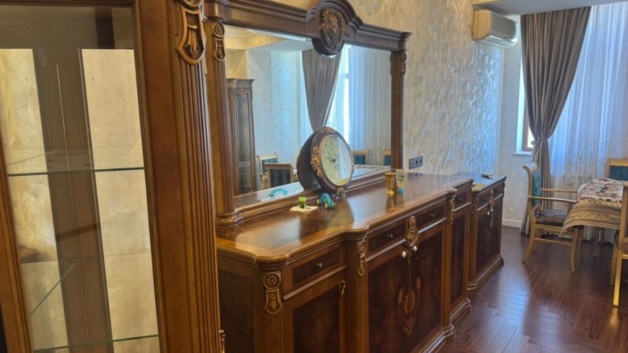 Kirayə verilir 4 otaqlı yeni tikili, 140 m², Koroğlu m.-3