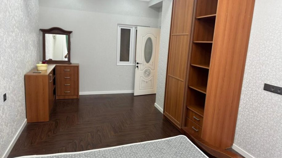Kirayə verilir 4 otaqlı yeni tikili, 140 m², Koroğlu m.-5