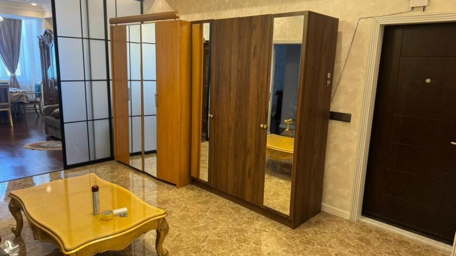 Kirayə verilir 4 otaqlı yeni tikili, 140 m², Koroğlu m.-8