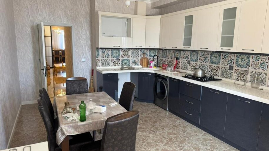 Kirayə verilir 4 otaqlı yeni tikili, 140 m², Koroğlu m.-11