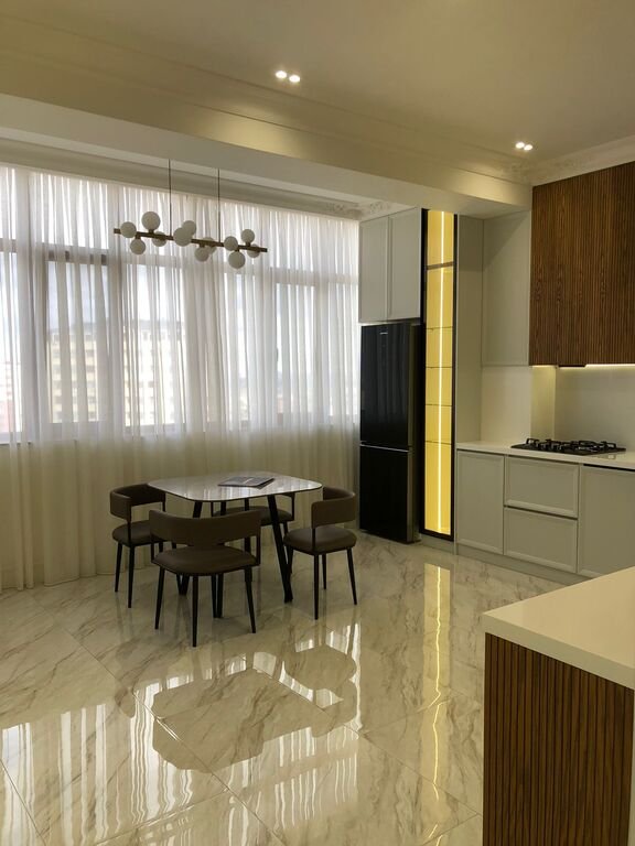 Kirayə verilir 4 otaqlı yeni tikili, 140 m², Memar Əcəmi m.-2
