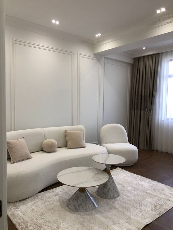 Kirayə verilir 4 otaqlı yeni tikili, 140 m², Memar Əcəmi m.-17