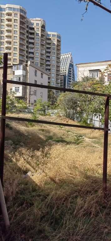 6 sot torpaq satılır, İçərişəhər m.-4