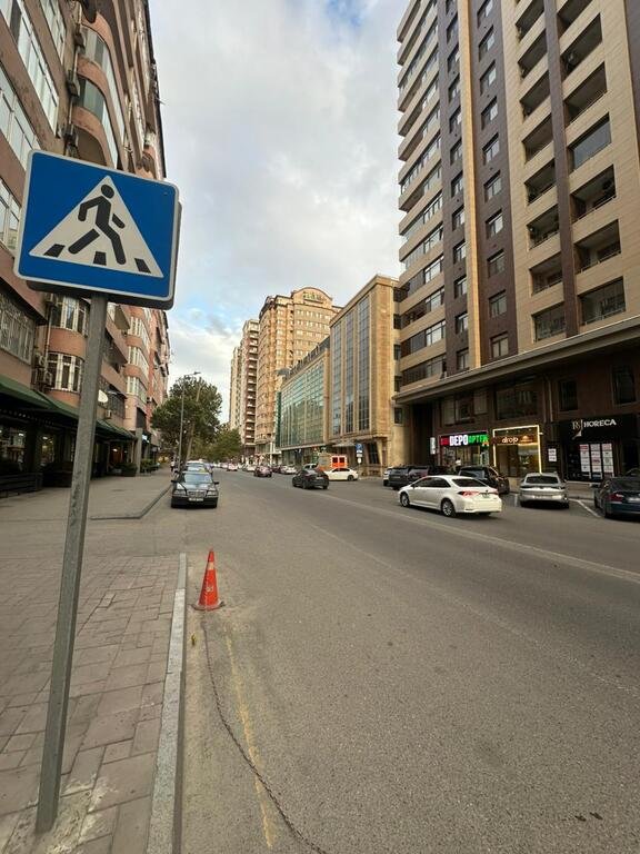 Satılır 3 otaqlı yeni tikili, 148 m², 8 noyabr-2
