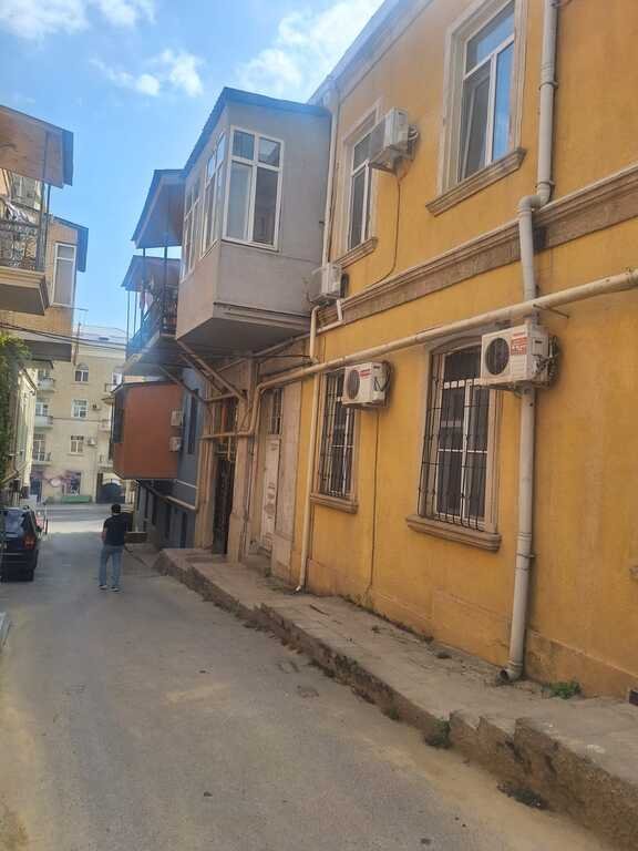 Satılır 1 otaqlı köhnə tikili, 40 m², İçərişəhər m.-5