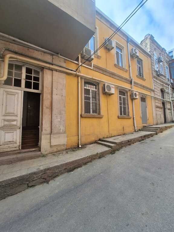 Satılır 1 otaqlı köhnə tikili, 40 m², İçərişəhər m.-6