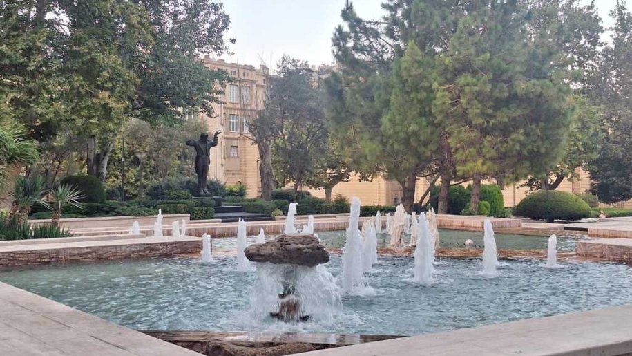 Satılır 1 otaqlı köhnə tikili, 40 m², İçərişəhər m.-23