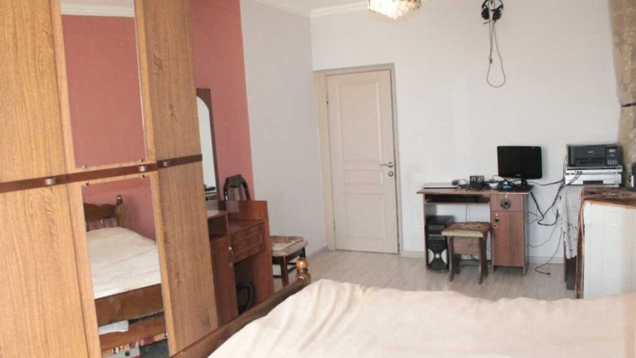 Satılır 3 otaqlı köhnə tikili, 93 m², Gənclik m.-13