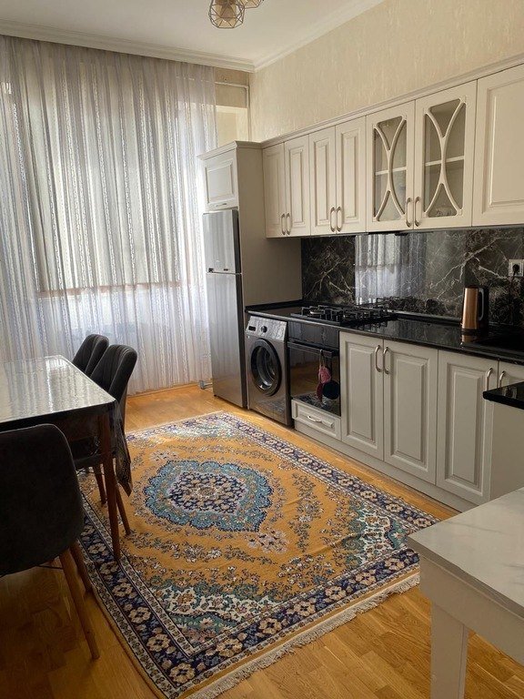 Kirayə verilir 2 otaqlı yeni tikili, 70 m², Neftçilər m.-5
