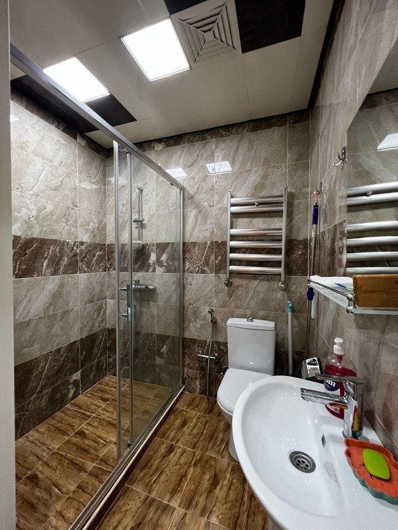 Kirayə verilir 2 otaqlı yeni tikili, 70 m², Neftçilər m.-8