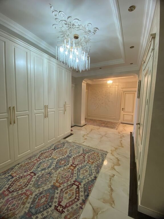 Satılır 4 otaqlı yeni tikili, 185 m², 8 noyabr-9