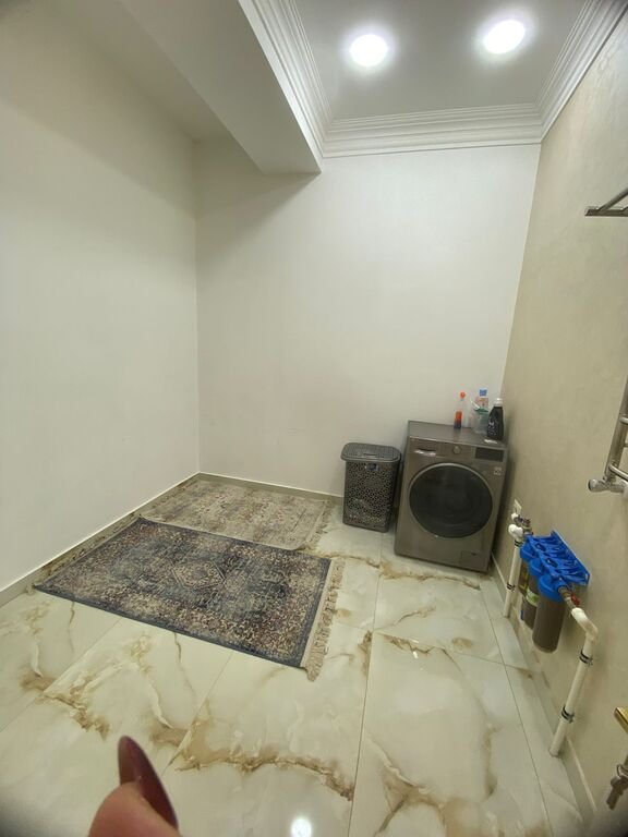 Satılır 4 otaqlı yeni tikili, 185 m², 8 noyabr-11