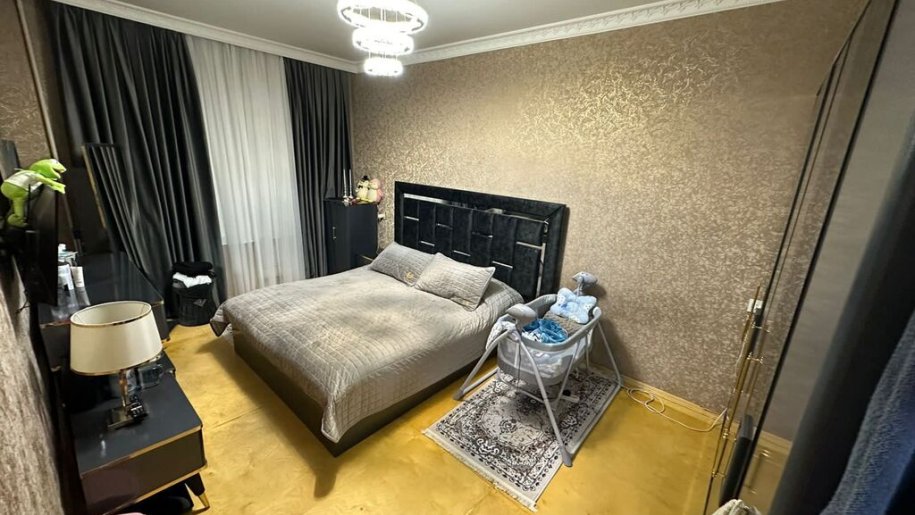 Satılır 4 otaqlı köhnə tikili, 110 m², 20 Yanvar m.-3
