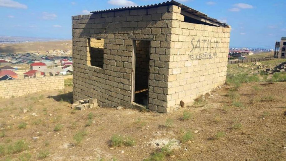 12 sot torpaq satılır, Hökməli-4