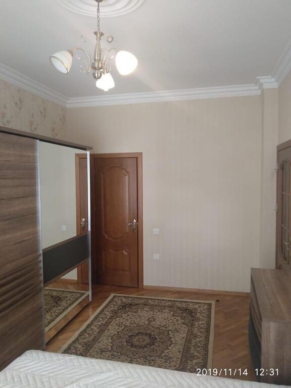 Kirayə verilir 4 otaqlı yeni tikili, 115 m², İnşaatçılar m.-7