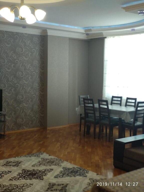 Kirayə verilir 4 otaqlı yeni tikili, 115 m², İnşaatçılar m.-8