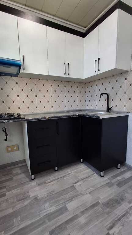 Satılır 1 otaqlı köhnə tikili, 28 m², Memar Əcəmi m.-5