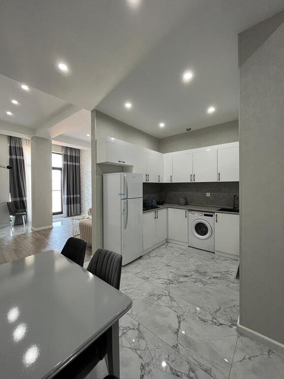 Kirayə verilir 1 otaqlı yeni tikili, 50 m², Gənclik m.-1