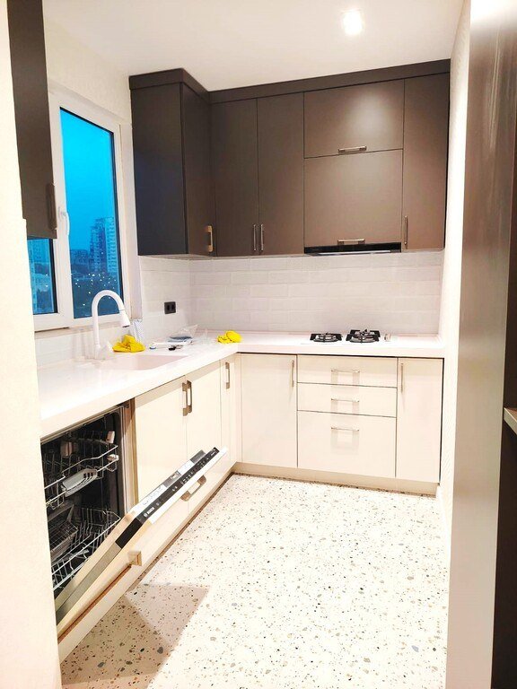 Satılır 4 otaqlı yeni tikili, 135.5 m², İçərişəhər m.-13
