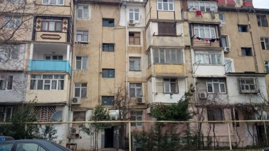 Satılır 1 otaqlı köhnə tikili, 35 m², Memar Əcəmi m.-1