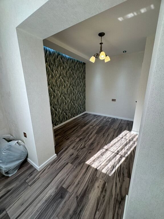 Kirayə verilir 5 otaqlı köhnə tikili, 120 m², Azadlıq Prospekti m.-8