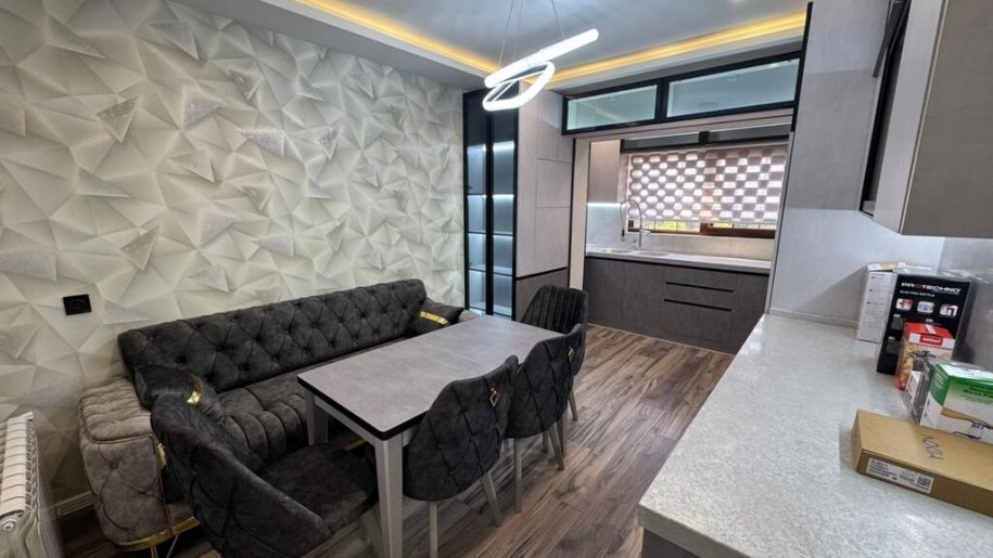 Kirayə verilir 5 otaqlı köhnə tikili, 120 m², Azadlıq Prospekti m.-9