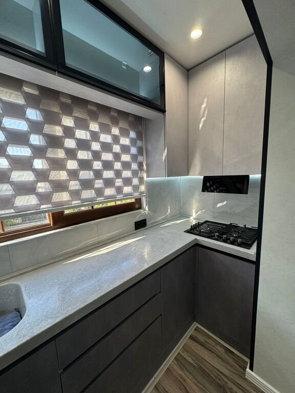 Kirayə verilir 5 otaqlı köhnə tikili, 120 m², Azadlıq Prospekti m.-13