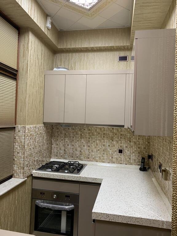 Kirayə verilir 2 otaqlı yeni tikili, 70 m², Neftçilər m.-26