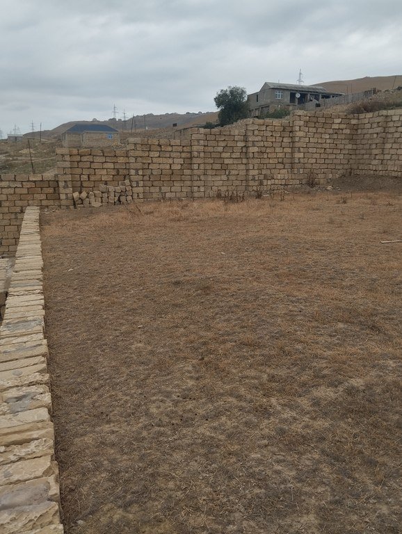 4 sot torpaq satılır, Qobu-3