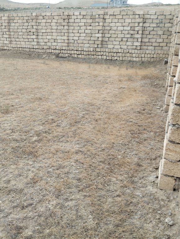 4 sot torpaq satılır, Qobu-4
