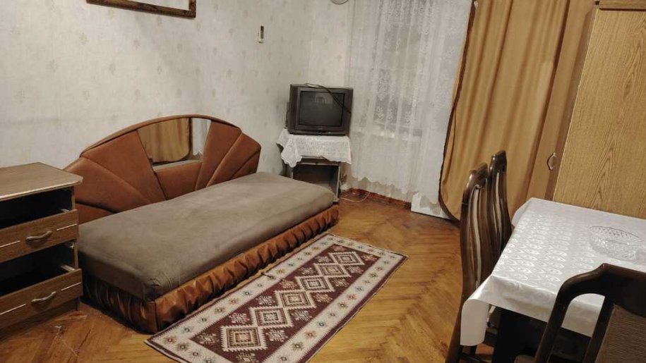 Kirayə verilir 1 otaqlı köhnə tikili, 40 m², İnşaatçılar m.-2