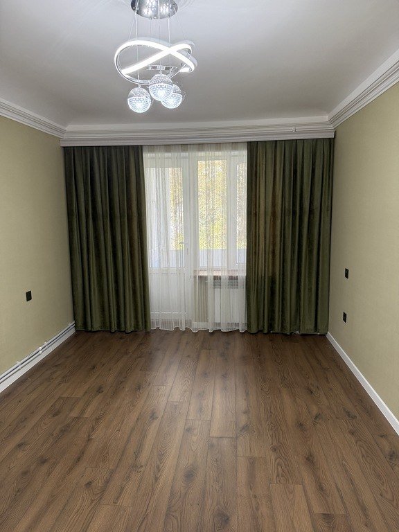 Kirayə verilir 3 otaqlı köhnə tikili, 72 m², Qara Qarayev m.-4