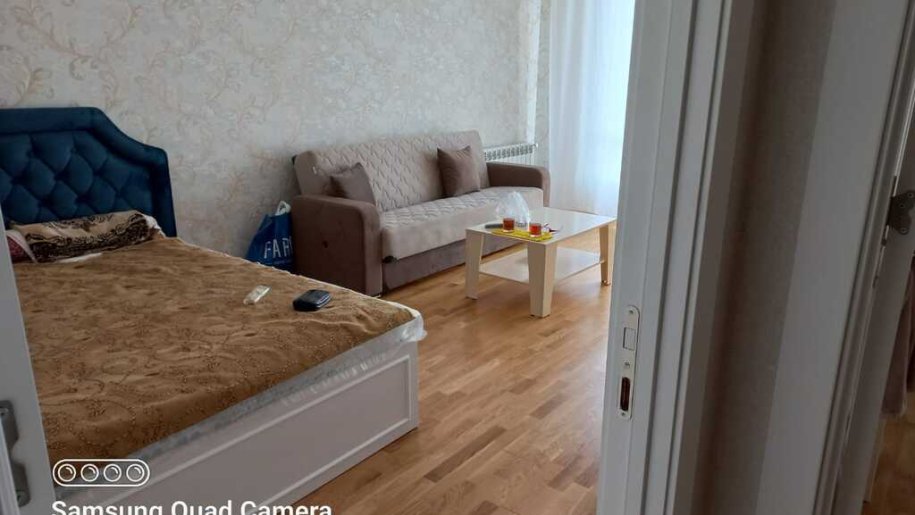 Kirayə verilir 1 otaqlı yeni tikili, 50 m², İnşaatçılar m.-4