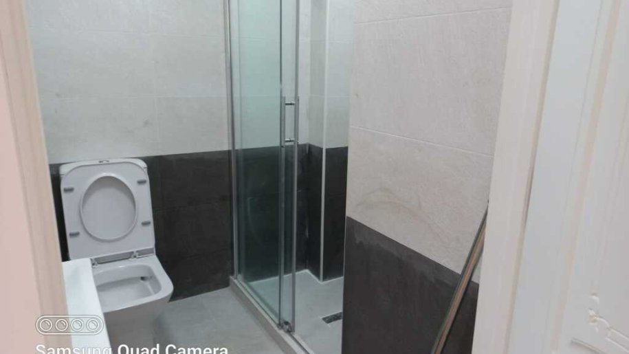 Kirayə verilir 1 otaqlı yeni tikili, 50 m², İnşaatçılar m.-6