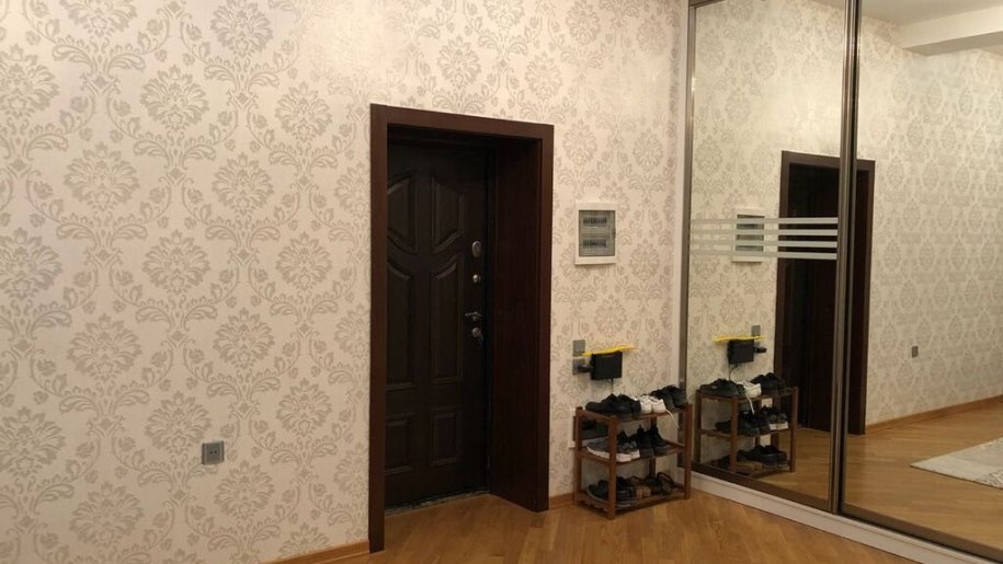 Kirayə verilir 3 otaqlı yeni tikili, 188 m², İçərişəhər m.-12