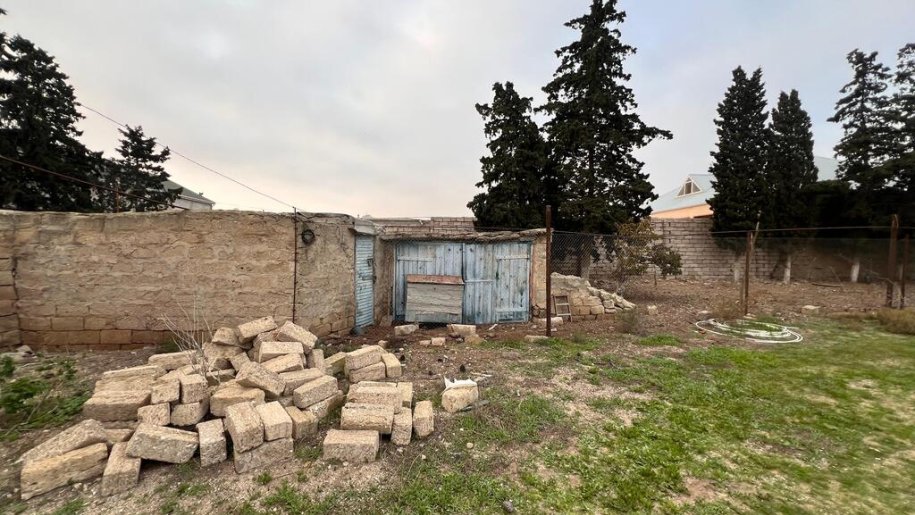 28 sot torpaq satılır, Zirə-11