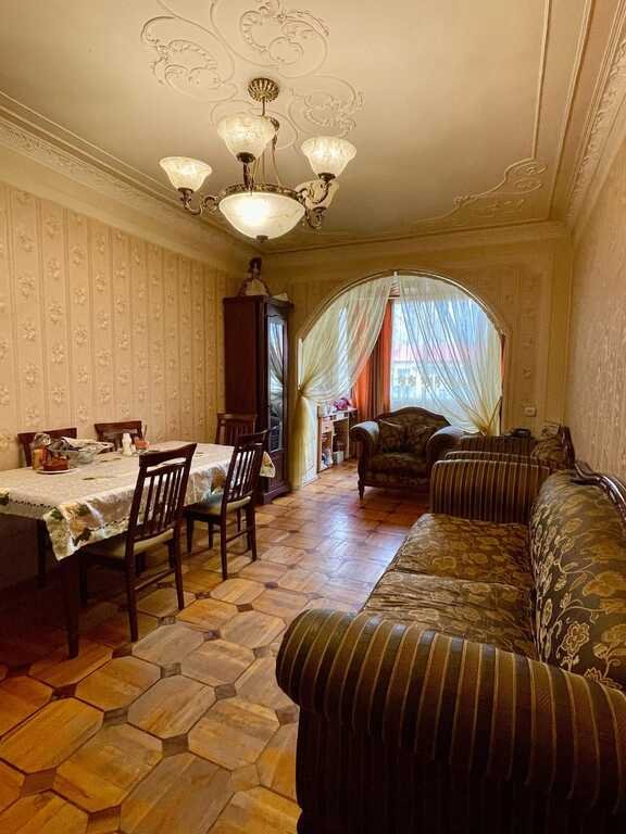 Satılır 3 otaqlı köhnə tikili, 75.5 m², İçərişəhər m.-1