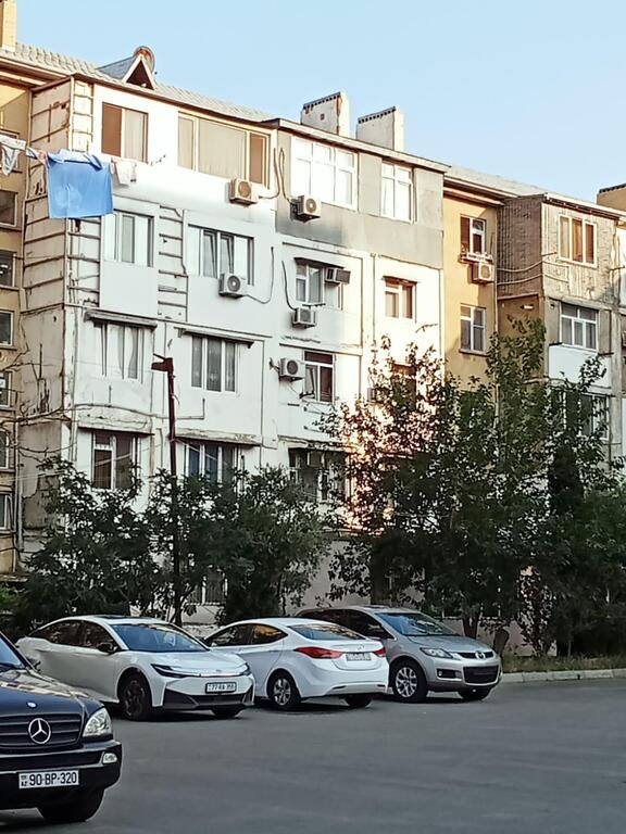 Satılır 3 otaqlı köhnə tikili, 75.5 m², İçərişəhər m.-12