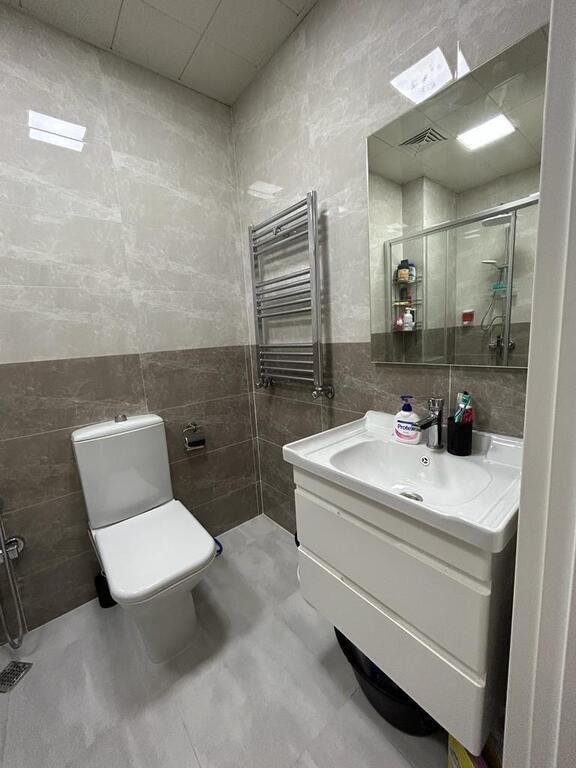 Kirayə verilir 1 otaqlı yeni tikili, 58 m², Qara Qarayev m.-17
