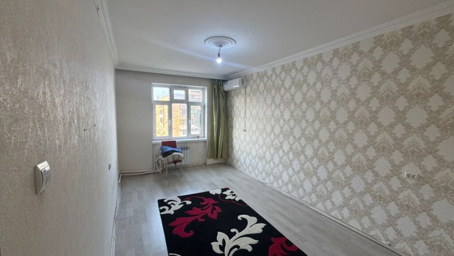 Satılır 2 otaqlı köhnə tikili, 60 m², Xalqlar dostluğu m.-2