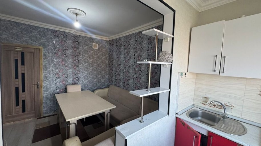 Satılır 2 otaqlı köhnə tikili, 60 m², Xalqlar dostluğu m.-5