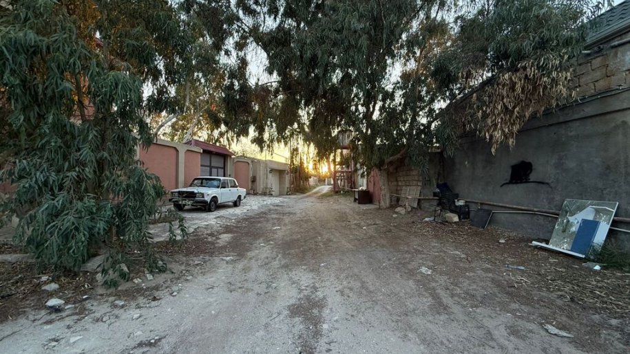 7 sot torpaq satılır, Şüvəlan-3
