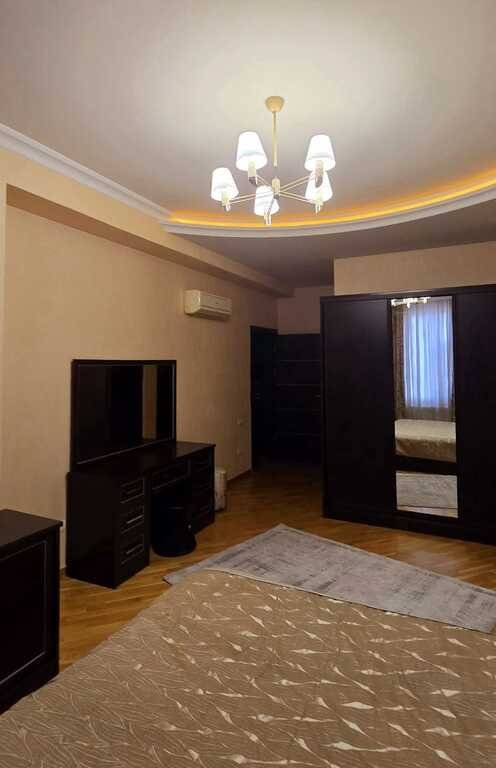 Kirayə verilir 3 otaqlı yeni tikili, 170 m², İçərişəhər m.-6