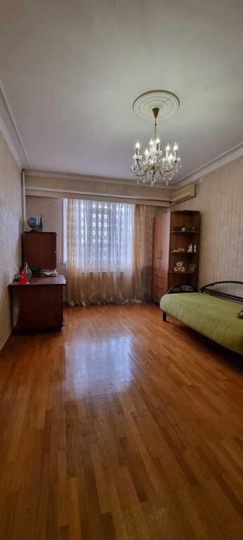 Satılır 5 otaqlı yeni tikili, 200 m², Nizami m.-2