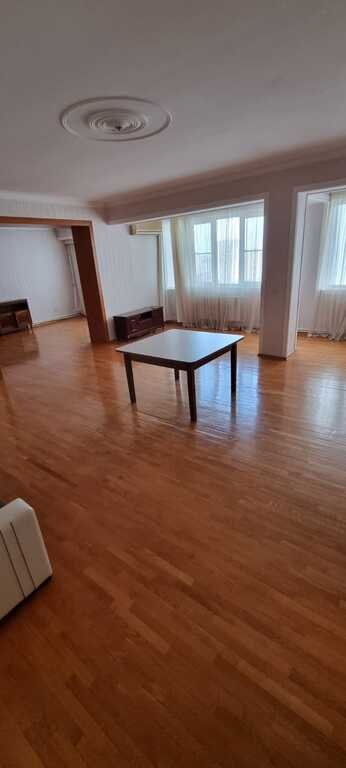 Satılır 5 otaqlı yeni tikili, 200 m², Nizami m.-18
